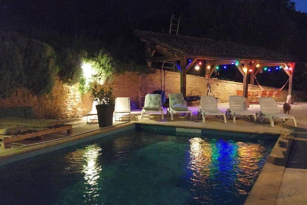Avec Cuisine, Vue Et Piscine Privee Au Coeur Du Beaujolais