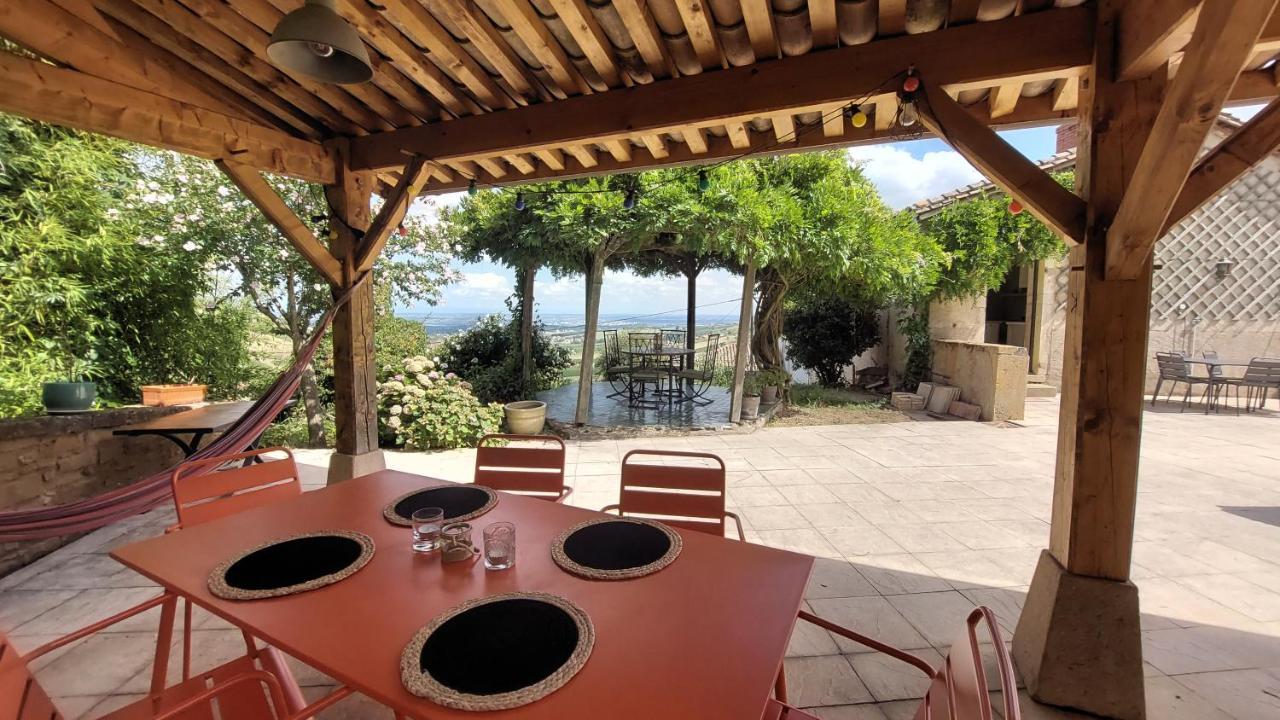 Avec Cuisine, Vue Et Piscine Privee Au Coeur Du Beaujolais Blacé