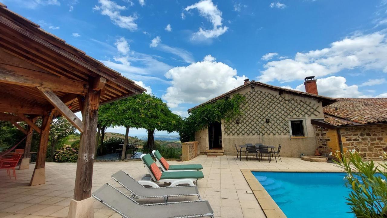 Hébergement de vacances Avec Cuisine, Vue Et Piscine Privee Au Coeur Du Beaujolais *